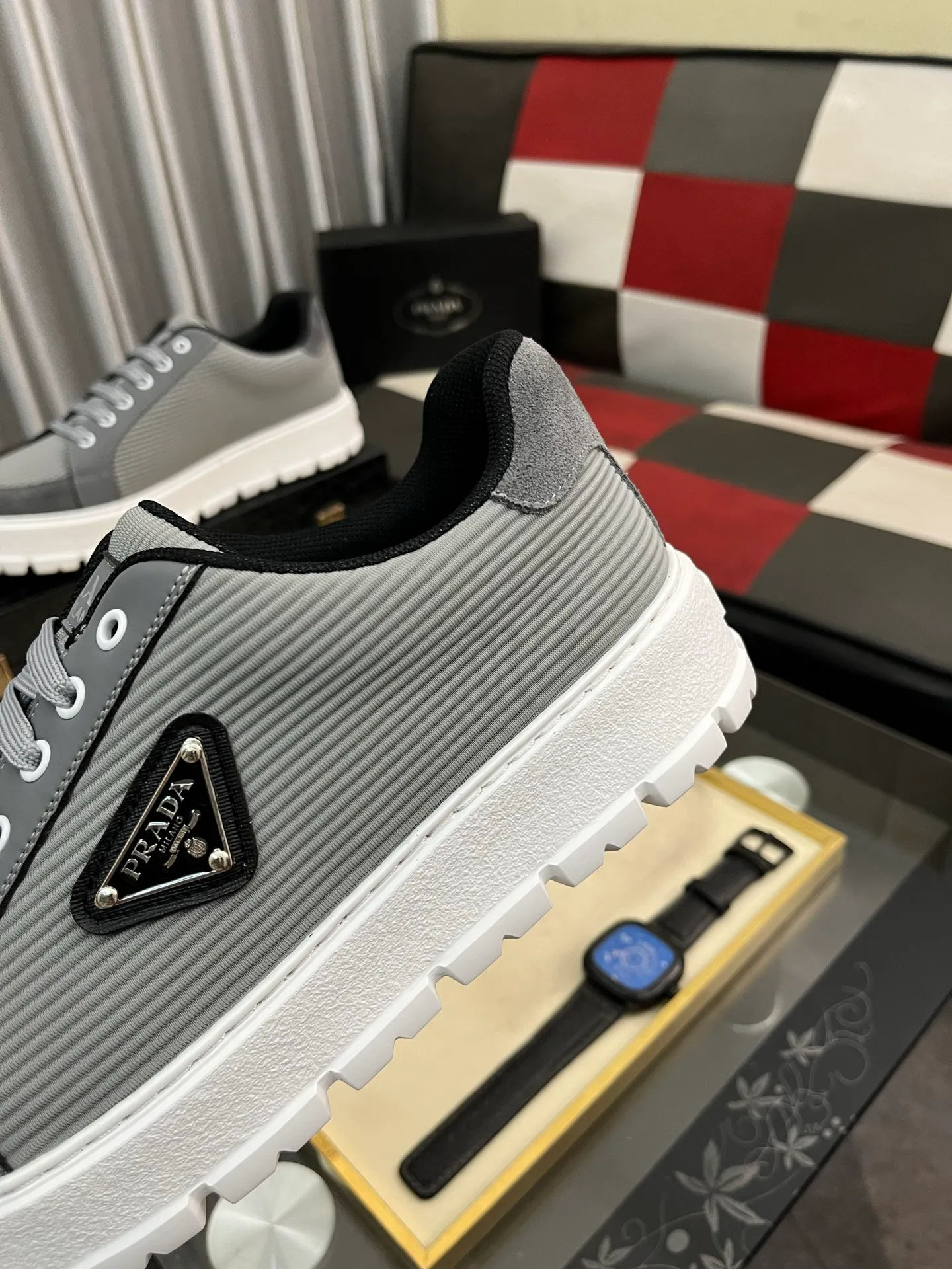 Men's Men's Shoes💰440⌚️⌚️《PRADA*》The latest and most popular casual shoes, top brand [seduce] luxury~purchasing agent, top~quality. [Strong] The upper is made of imported breathable special materials ➕ breathable feet (•) with fine workmanship. Original stylish and stylish soft rubber wear-resistant outsole, light and comfortable on the foot, size: 38-445️⃣colors available